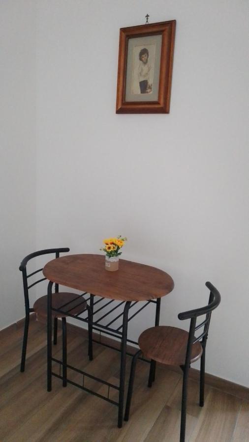 B&B Palazzo Sersale Napoli מראה חיצוני תמונה