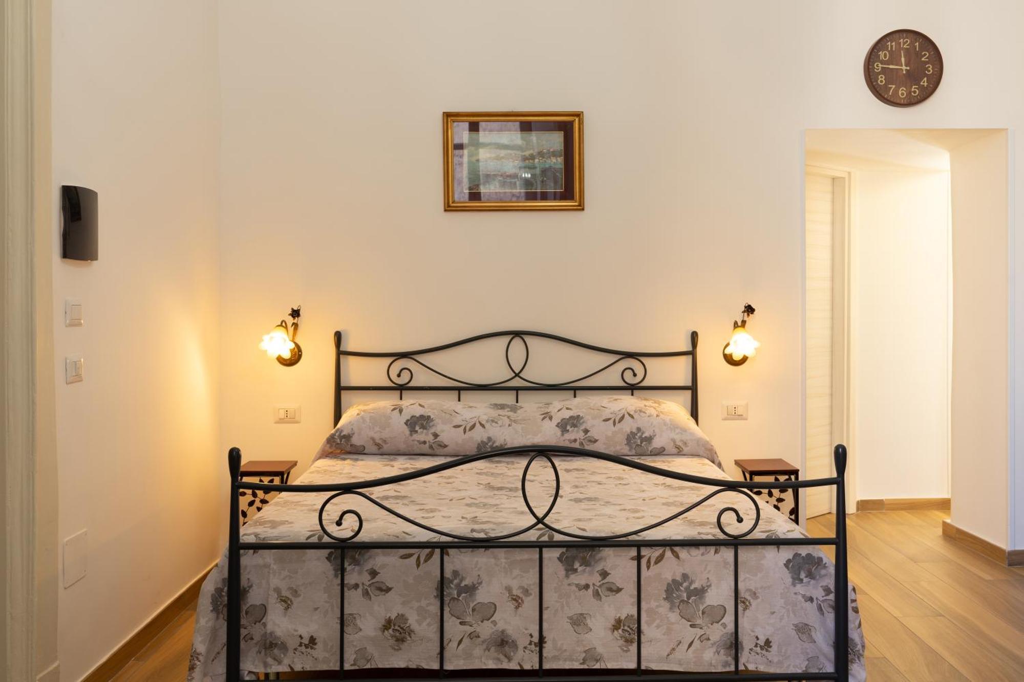 B&B Palazzo Sersale Napoli מראה חיצוני תמונה