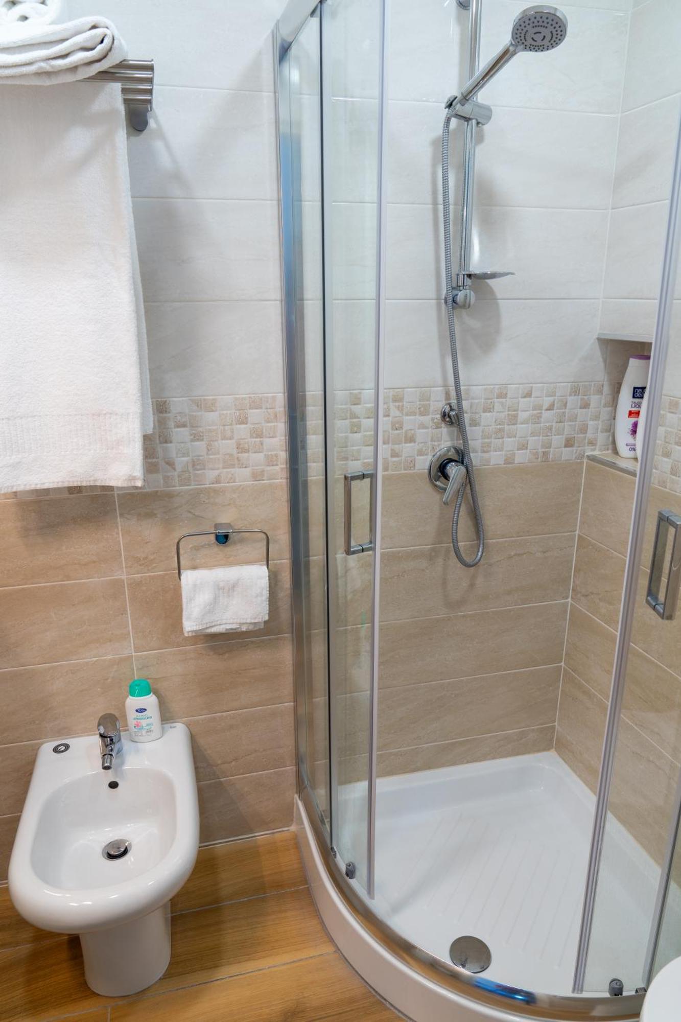 B&B Palazzo Sersale Napoli מראה חיצוני תמונה